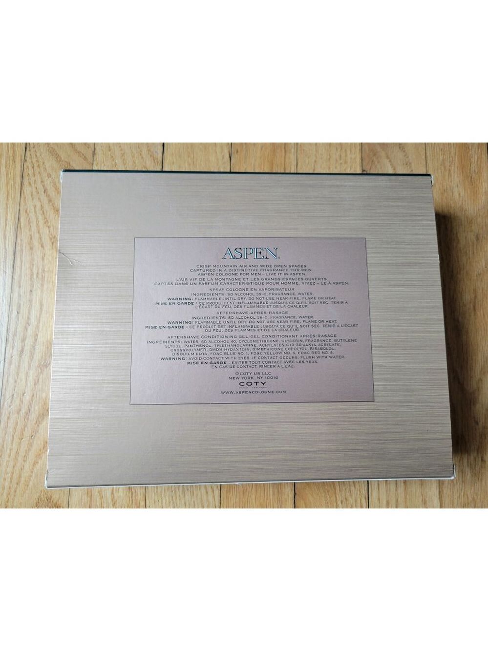 Aspen Gold & Green Men's Grooming Gift Set - Picture 8 of 8